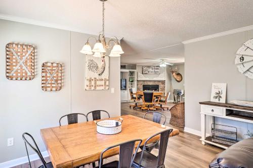 Cypress Point Spacious Home Pier and Boat Launch! in Alliance, USA