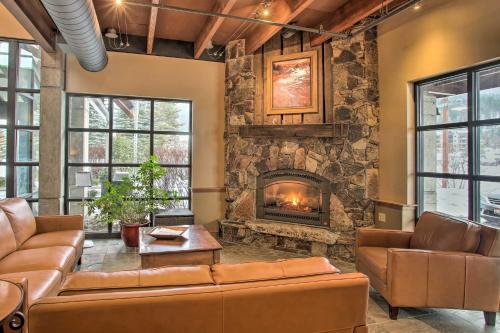 Cozy Kellogg Condo - Ski at Silver Mountain Resort