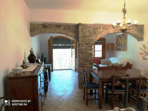 casa sobre rio Noguera Pallaresa in Gerri de la Sal