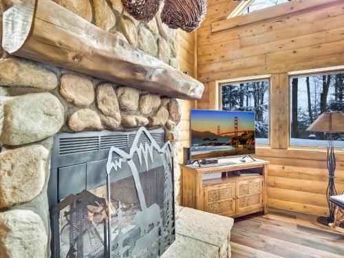 801 Mountain Cabin