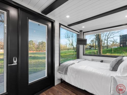2 bedrooms, 3 beds
