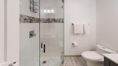 Three-Bedroom Apartment image 10