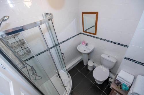 Drury Court Hotel Room Type - Two-Bedroom Apartment (4 Adults)