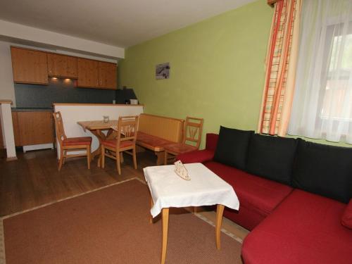  Luxurious Apartment in L ngenfeld with Sauna, Unterkunft in Huben