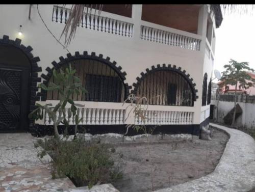 Neneh's guest hause 3 room apartment in bijilo gambia