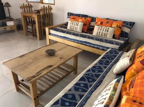 Maison Aziz - Somone - Sénégal (Maison Aziz - Somone - Senegal) in ลา โซโมเน