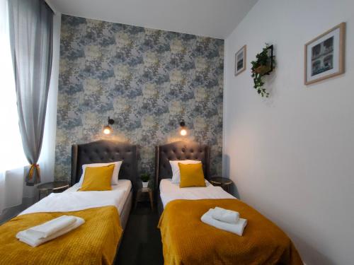 Classic Triple Room image 10