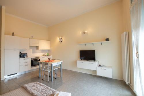 Appartamenti Maggiore - image 4