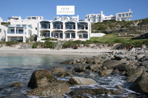 Wyposażenie, Langebaan Kite Cottages in Beachfront