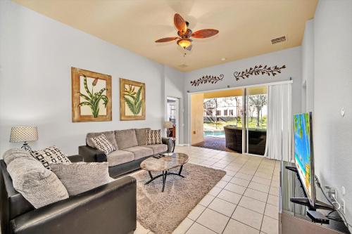 5BR Luxury Home - Family Resort - Private Pool Hot Tub and Games! - image 2