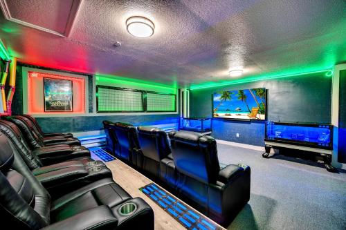 5BR Luxury Home - Family Resort - Private Pool Hot Tub and Games! - main image