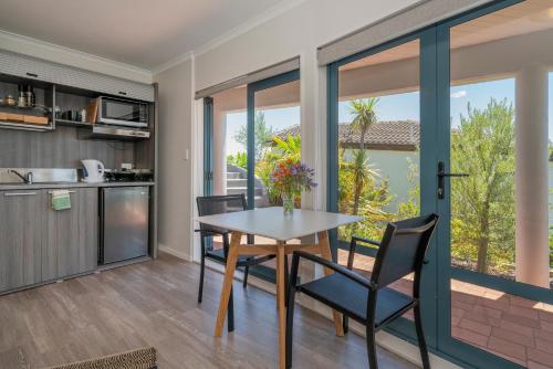 Cocina, Oceana Heights Paradise - Beautiful 2 bdrm self contained apartment in Tairua