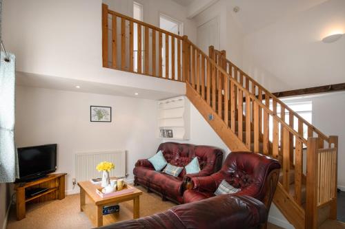 Summer Cottage located in rural Welsh Countryside, beautiful mountain views, Ideal for Snowdonia walkers