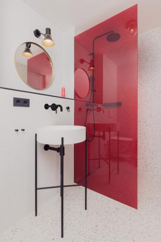 Marktbar Studios - Boutique Aparthotel - image 3