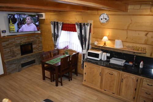 Domek Góralski POD LASEM