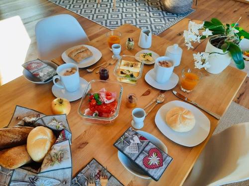 บริการและสิ่งอำนวยความสะดวก, Fugger Alm in มาเรียบิลด์