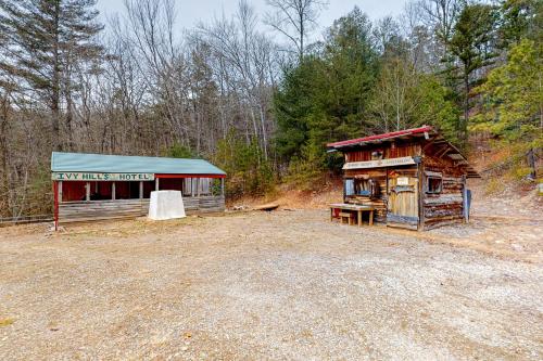 Lucky Clover Cabin