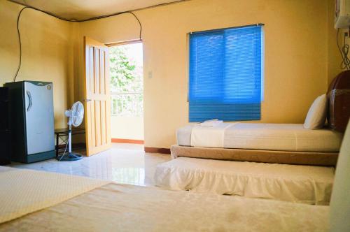 Hana-Natsu Resorts Pool & Hotel