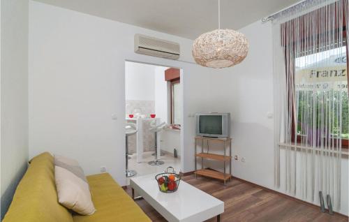  One-Bedroom Apartment in Split, Pension in Split