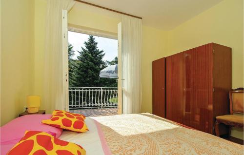 Beautiful Apartment In Umag With Wifi in Lovrecica