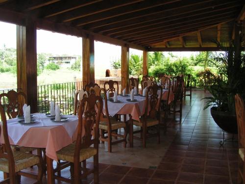Hotel Paradise Lagoon in Ixtapa