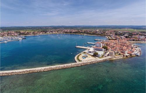 Stunning Apartment In Umag With Wifi