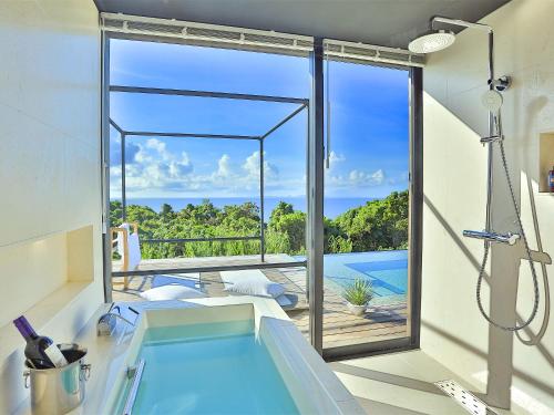 Bany, 鸛巣（ムカカヴィラ コウノス) (鸛巣（ムカカヴィラ コウノス)) in Okinawa Main island