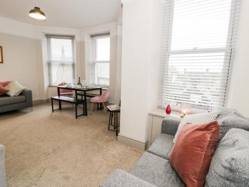 Rose Suite - image 8