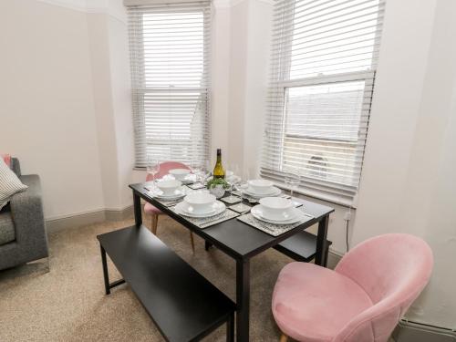 Rose Suite - image 11