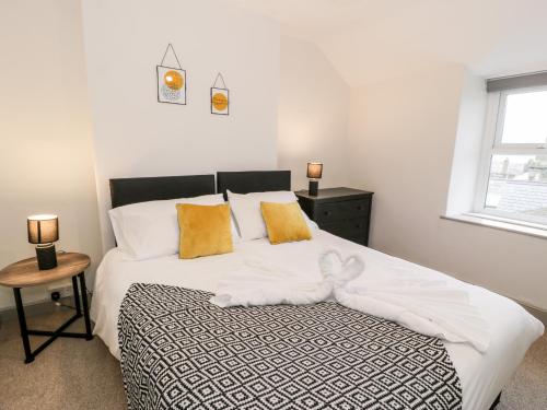Rose Suite - image 4