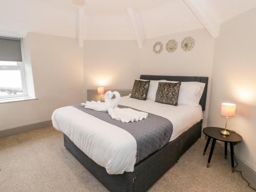 Rose Suite - image 14