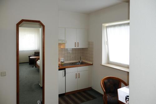 Studio (1 Adult) image 3