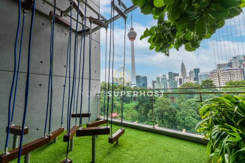 aire de jeux pour enfants, Ceylonz Suites nr Pavilion & KLCC by YourSuperhost in Kuala Lumpur