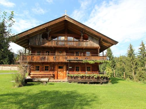 Farmhouse in Hopfgarten in Brixental with garden Hopfgarten im Brixental