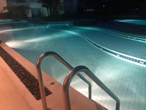 Best Pool Access Beachfront Nice Furnish 1bedroom Best Pool Access Beachfront Nice Furnish 1bedroom