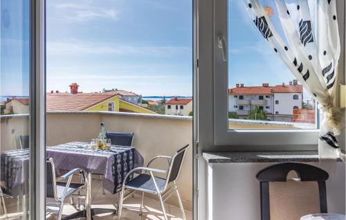 Gorgeous Apartment In Vodnjan With Kitchen
