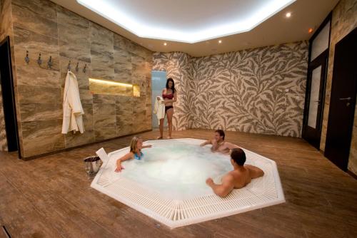 Hot tub, Resort Johanka in Kamenice Nad Lipou