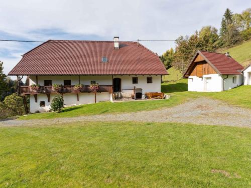 Spacious holiday home in Eberstein Carinthia with sauna - Eberstein