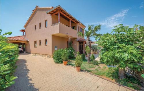 Viesnīcas āriene, 3 Bedroom Amazing Apartment In Rovinj in Rovinjsko Selo