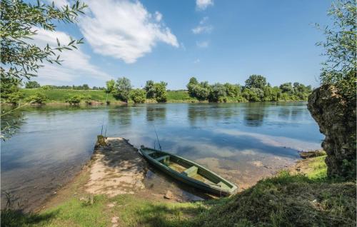 Beautiful Home In Pokupska Slatina With Jacuzzi