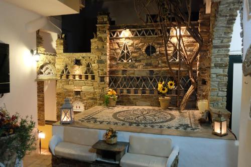 Hage, Voreades in Tinos