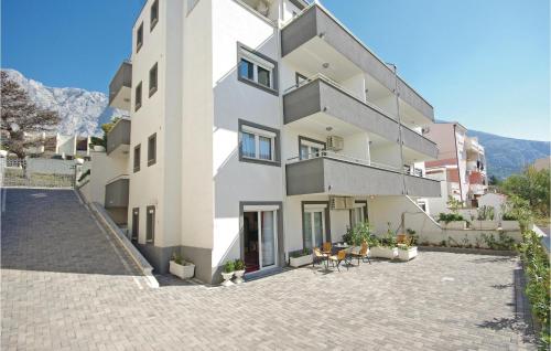  Studio Apartment in Makarska, Pension in Makarska