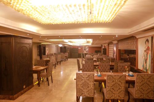 Strand Hotel Jordan - image 3