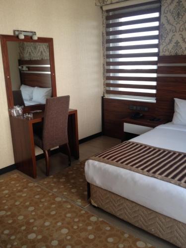 Room, deluxe, family