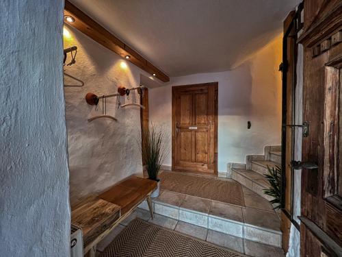 Der alte Torturm in 貝格貝羅爾巴赫