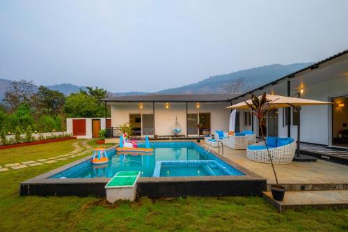 SaffronStays Turquoise Maison, Karjat