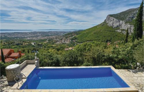 Gorgeous Home In Klis With Wifi