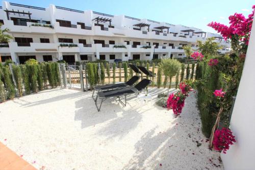  Casa Laurita apartamento con terraza jardín y piscina comunitaria in San Juan de los Terreros