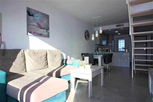 Casa Gecko apartamento para ninos con piscina compartida