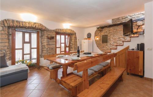 Lovely Home In Svetvincenat With Wifi